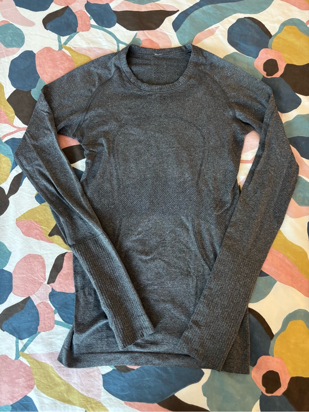 Lululemon Swiftly Tech long sleeve